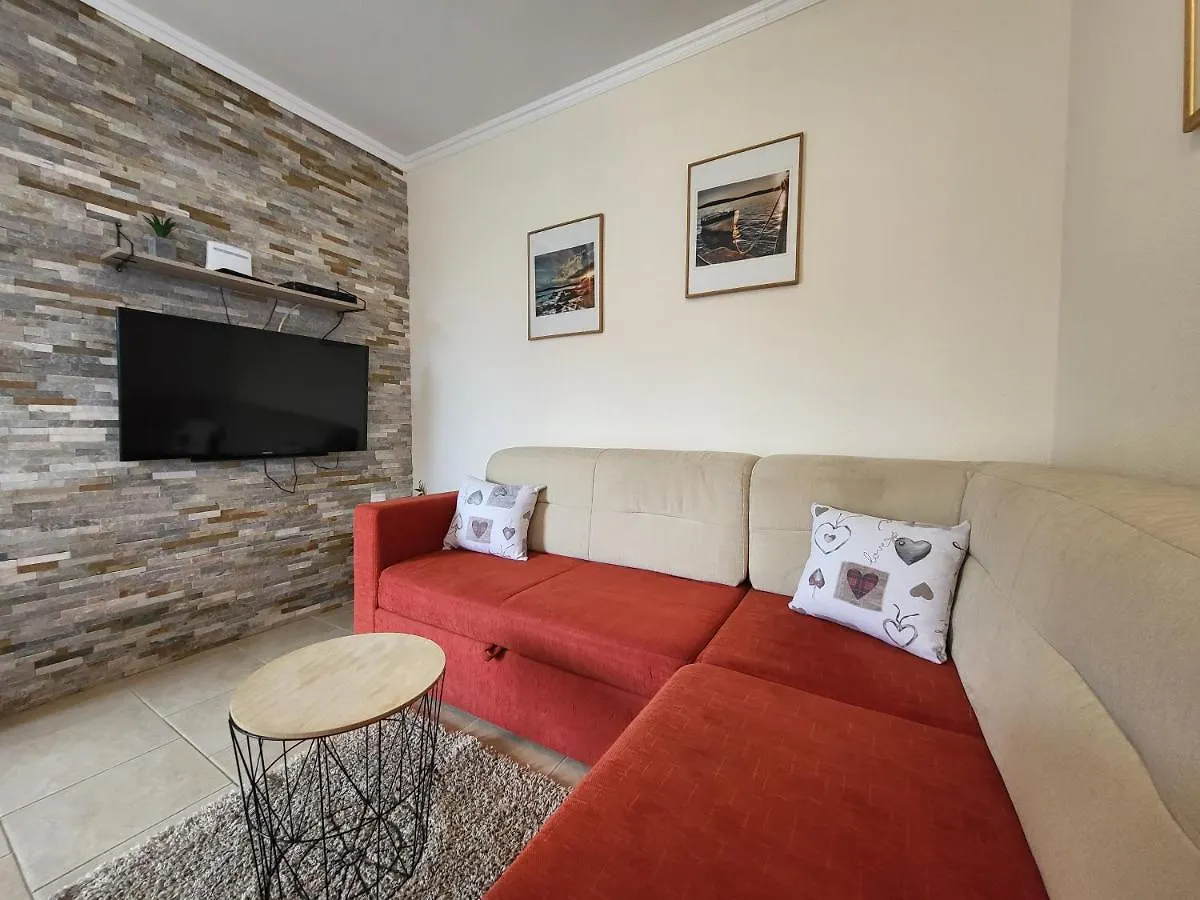 Holiday Home Duje Мали Иж 0*,  Хорватия