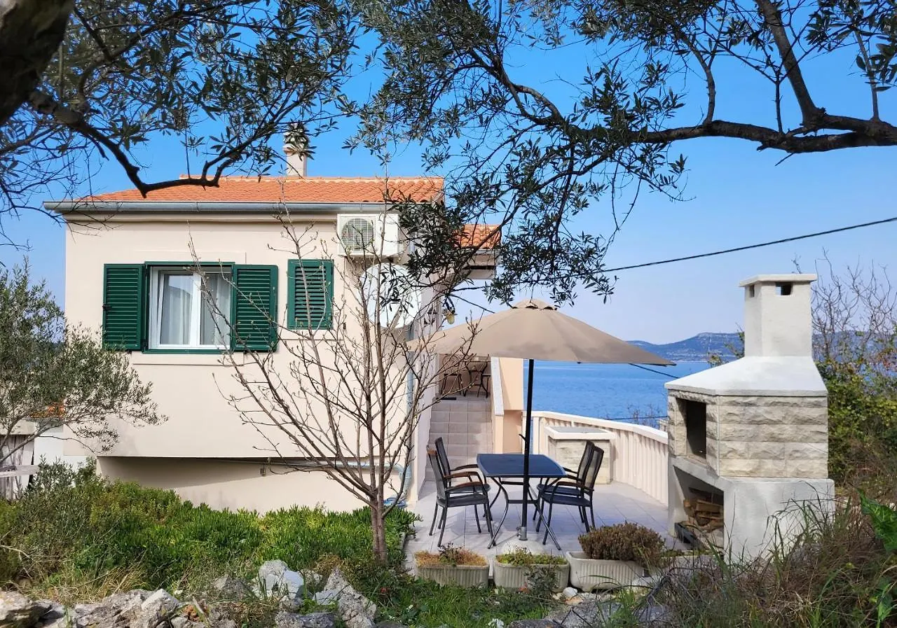 Holiday Home Duje Mali Iz