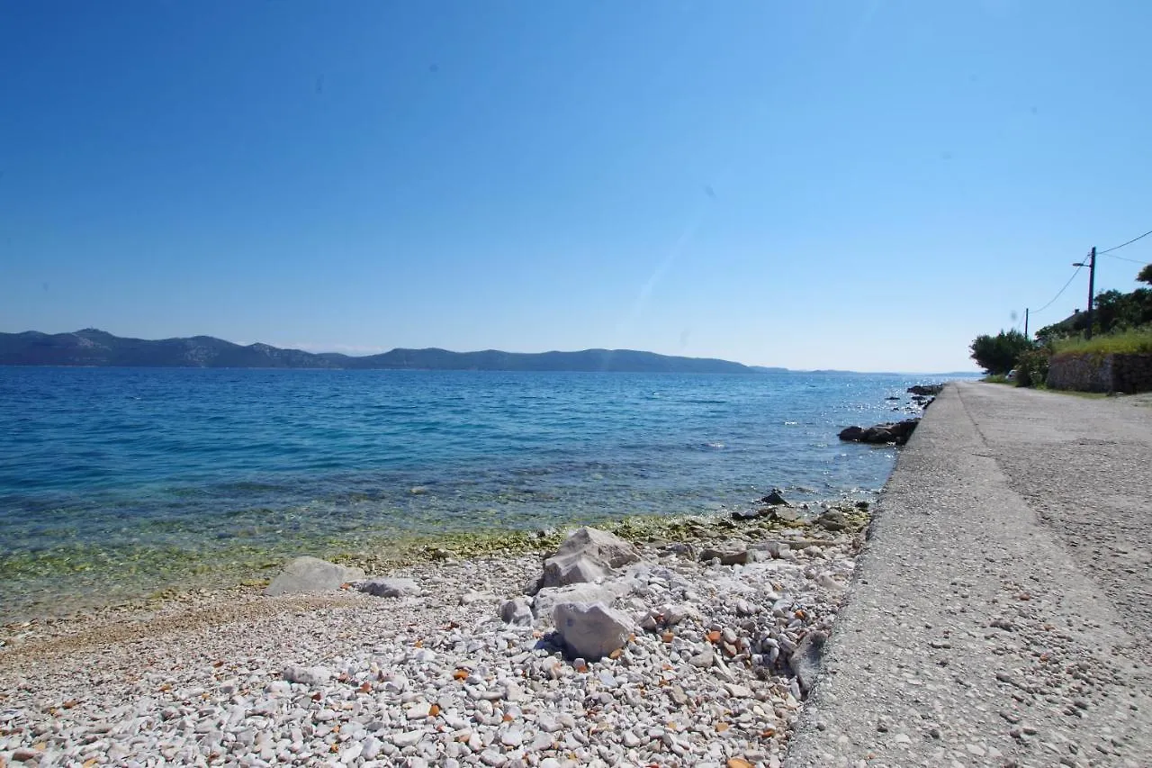 Holiday Home Duje Mali Iz Croatia